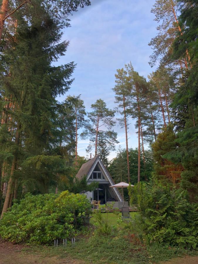 Ferienhaus Reetdach 1300Qm Privatgrundstueck Bootssteg Sauna Templin Luebbesee Uckermark Erholung Pur Seenplatte Petersdorf  外观 照片