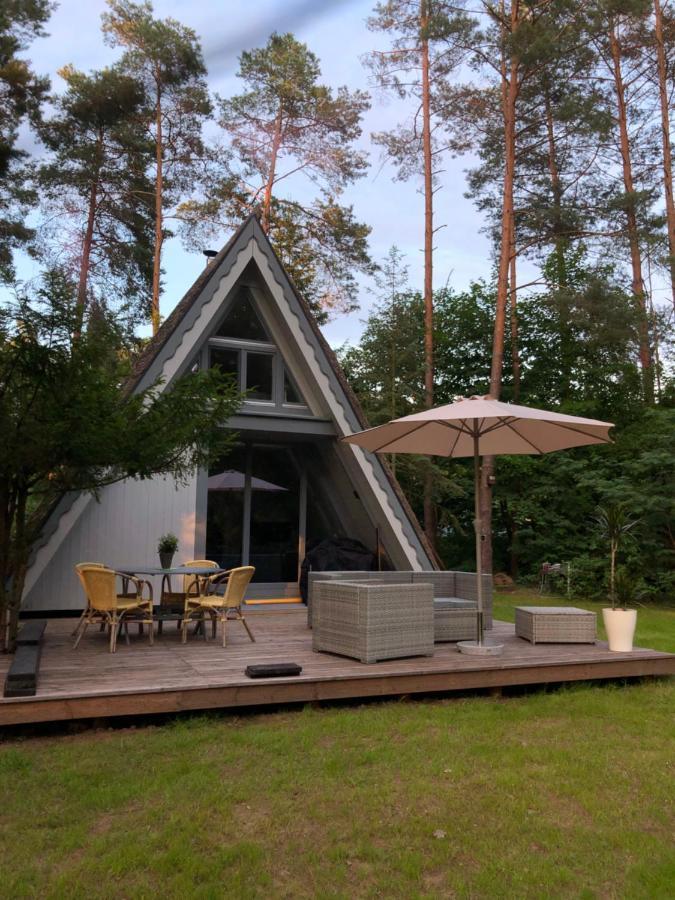 Ferienhaus Reetdach 1300Qm Privatgrundstueck Bootssteg Sauna Templin Luebbesee Uckermark Erholung Pur Seenplatte Petersdorf  外观 照片