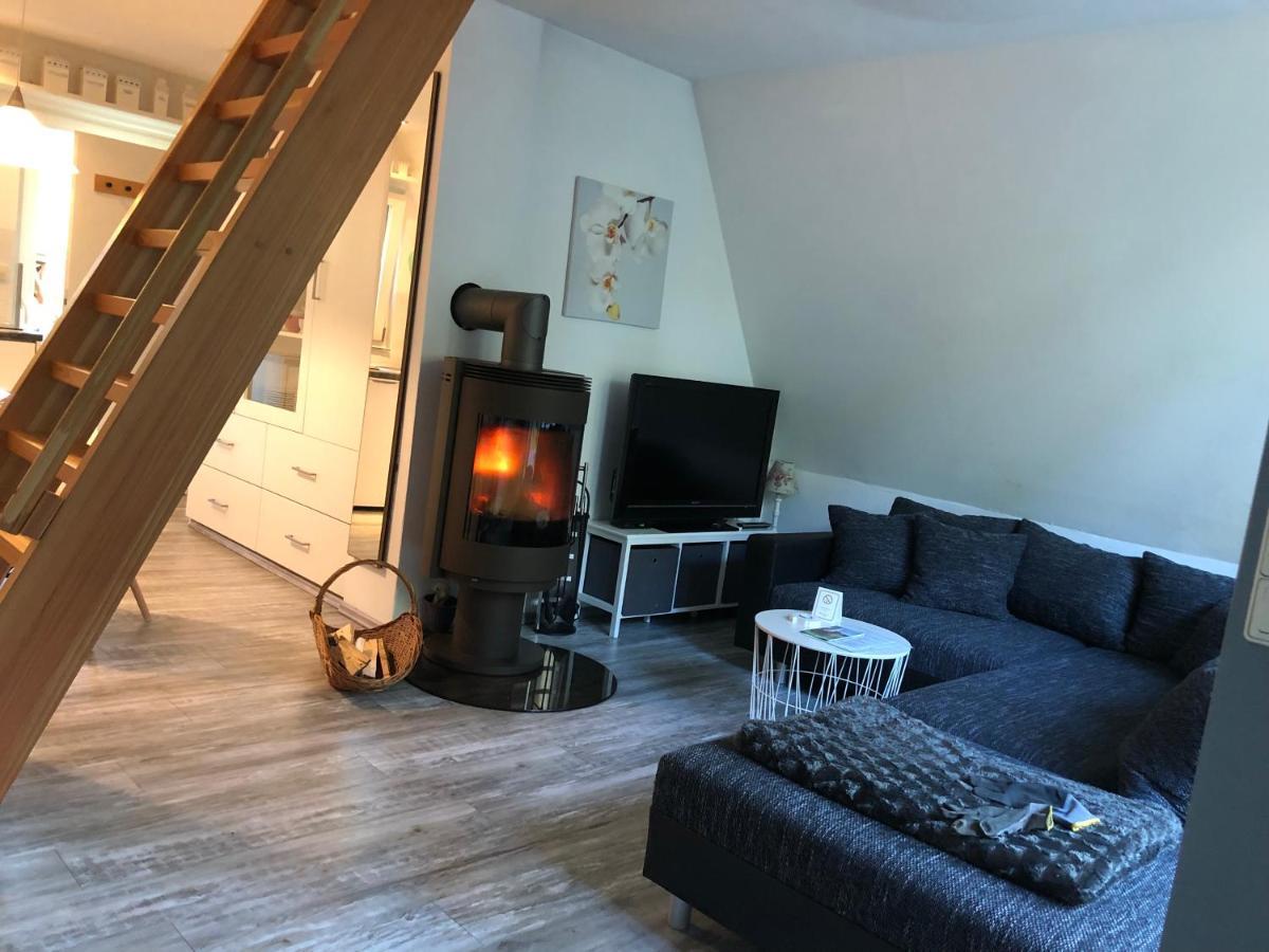 Ferienhaus Reetdach 1300Qm Privatgrundstueck Bootssteg Sauna Templin Luebbesee Uckermark Erholung Pur Seenplatte Petersdorf  外观 照片